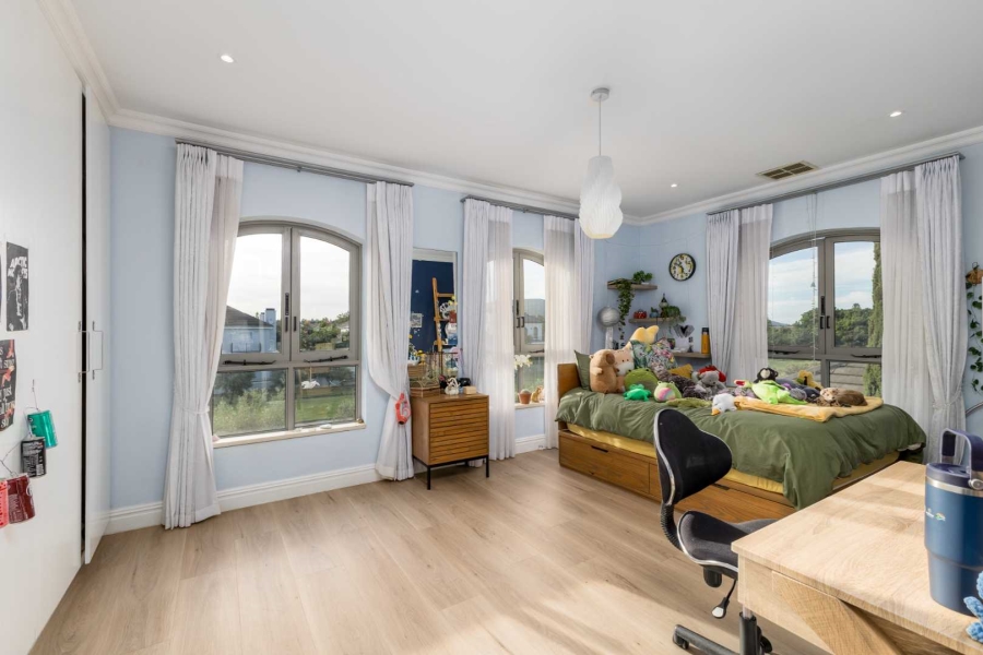 5 Bedroom Property for Sale in Val De Vie Estate Western Cape